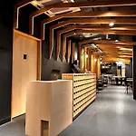 Namba Guesthouse Hive